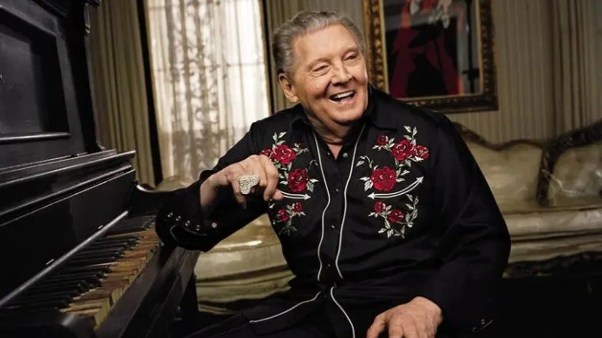Jerry Lee Lewis, one of the pioneers of rock, has died