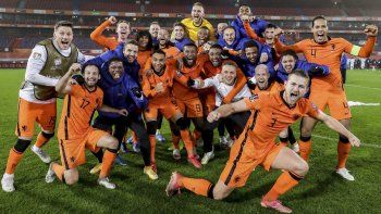 Países Bajos celebra la clasificación al Mundial Qatar 2022.