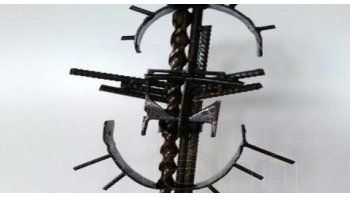El regalo de Macri al Papa: una escultura con materiales de descarte ferroviario