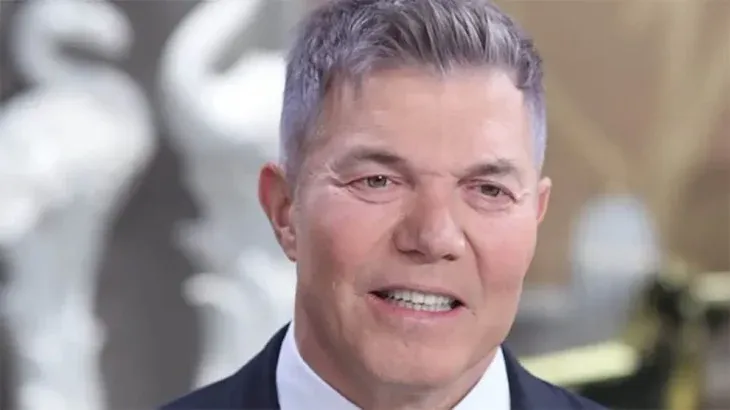 Burlando será reemplazado por Roberto Méndez.