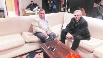 encuentro. Javier Belloni junto a Alberto Fernández durante el desembarco del precandidato presidencial semanas atrás en Río Gallegos.