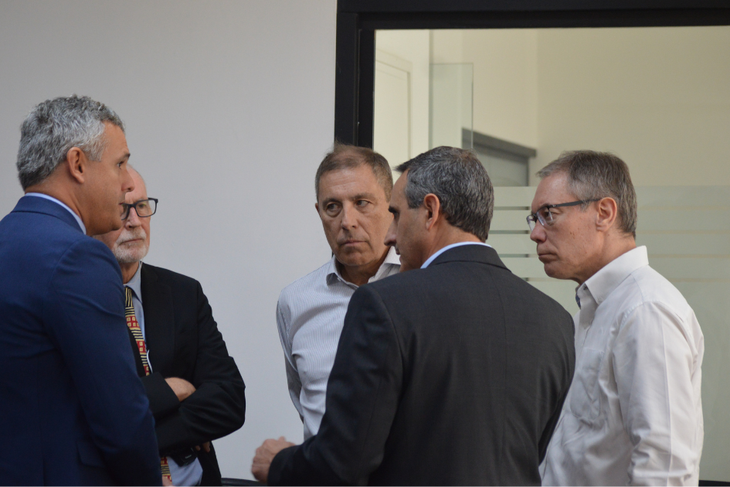 El gobierno se enfrenta a su primera Rendición de Cuentas, con presiones sobre las proyecciones de crecimiento y cumplimiento de las metas fiscales. El gobierno se enfrenta a su primera Rendición de Cuentas, con presiones sobre las proyecciones de crecimiento y cumplimiento de las metas fiscales.