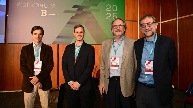 Los economistas Pablo Sanguinetti (UTDT), Hernan Ruffo (UTDT), Jorge Puig (UNLP) y Oscar Cetrángolo (UBA) disertaron sobre cómo debería evolucionar la regulación en sectores que tienen impacto en el sistema de salud. El rol clave de la innovación en el desarrollo de alternativas.