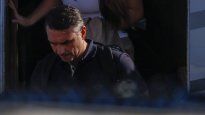 Flávio Bolsonaro salió de Brasil por la Argentina y viajó en un avión privado desde Puerto Iguazú hacia Guayaquil. Seguí las últimas noticias sobre su paradero, la posible llegada a Estados Unidos y las repercusiones políticas y judiciales del caso.
