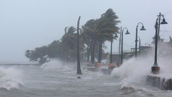Conagua advierte que un ciclón tropical podría formarse el fin de semana y afectar Tamaulipas y otros estados.