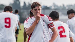 Polémica en River: una figura de las inferiores se va por la patria potestad y la madre disparó contra la dirigencia Polémica en River: una figura de las inferiores se va por la patria potestad y la madre disparó contra la dirigencia