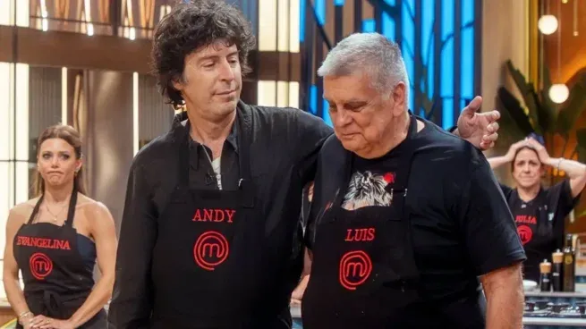 Andy Chango y Luis Ventura durante la gala de eliminación en MasterChef Celebrity.