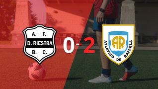 atletico rafaela fue superior y vencio por dos goles a riestra en el estadio guillermo laza