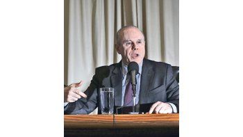 El ministro de Hacienda, Guido Mantega, ayer reconoció que ajustará la meta de crecimiento para este año para abajo (esperaban un 3,5%).