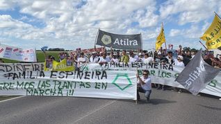 La empresa emplea en forma directa a más de 700 personas. La empresa emplea en forma directa a más de 700 personas.