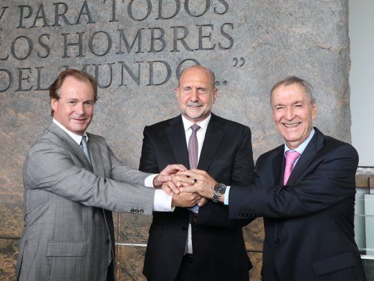 Gustavo Bordet, Omar Perotti y Juan Schiaretti