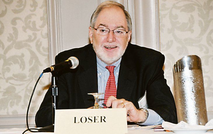 Trump no está interesado y no va a poder empujar, aseguró Claudio Loser.