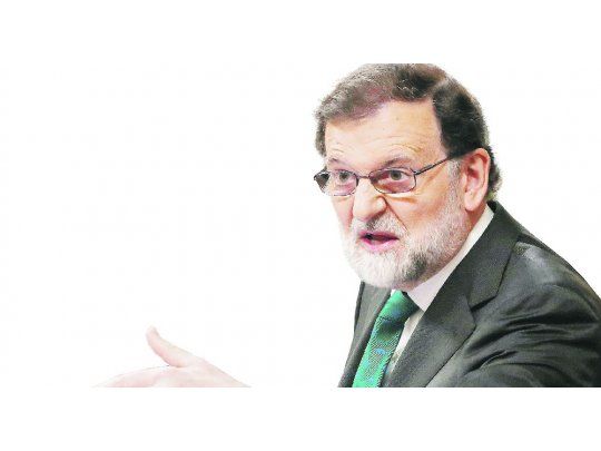 El socialismo juntó apoyos y confía en derribar hoy a Rajoy