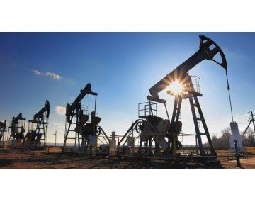 Los principales productores buscan sostener el esquema de oferta pese a la crisis energética y la salida de uno de los actores clave del Golfo. Los principales productores buscan sostener el esquema de oferta pese a la crisis energética y la salida de uno de los actores clave del Golfo.