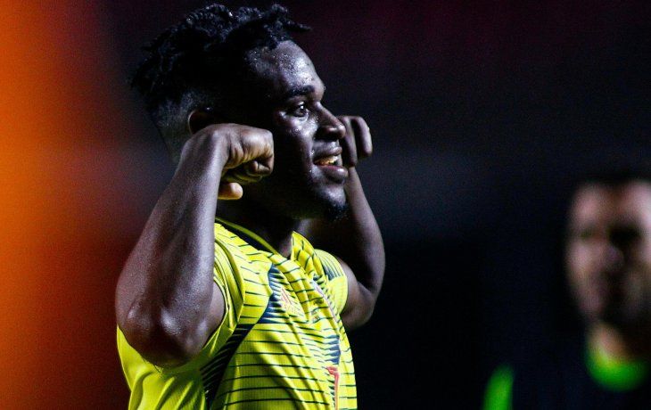Duvan Zapata lleva dos goles en la Copa América.