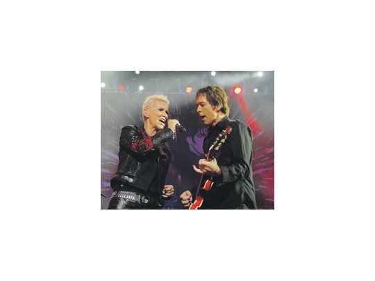 Más apagados que en sus años de gloria (los 90), Marie Frediksson y Per Gessle ofrecieron un show profesional, con una buena dosis de temas del pasado, que entusiasman al público.
