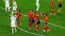 Spain clashed with Italian goalkeeper Donnarumma again and again, but won 1-0 with Calafiori's goal into his own goal. Spain clashed with Italian goalkeeper Donnarumma again and again, but won 1-0 with Calafiori's goal into his own goal.