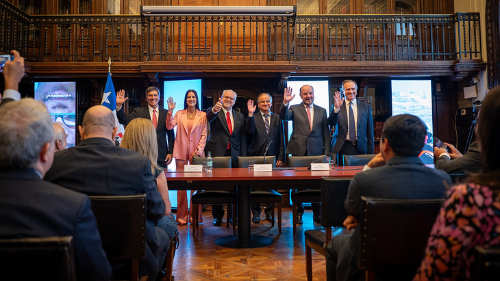 Pprimera sesión del directorio de Nova Andino Litio SpA. Participaron Máximo Pacheco, Josefina Montenegro, Alfredo Moreno, Ricardo Ramos, Hernán Uribe y Manuel Ovalle. Pprimera sesión del directorio de Nova Andino Litio SpA. Participaron Máximo Pacheco, Josefina Montenegro, Alfredo Moreno, Ricardo Ramos, Hernán Uribe y Manuel Ovalle. 