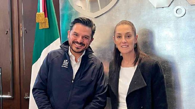 Zoé Robledo y Claudia Sheinbaum.
