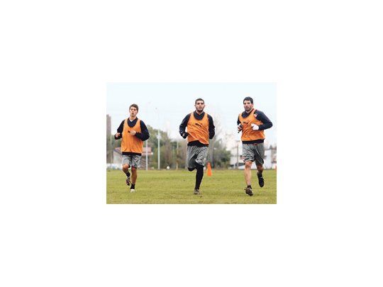 Uno de los últimos entrenamientos del «Chipi» Gandín en Independiente. El delantero está a un paso de ser jugador del Necaxa.