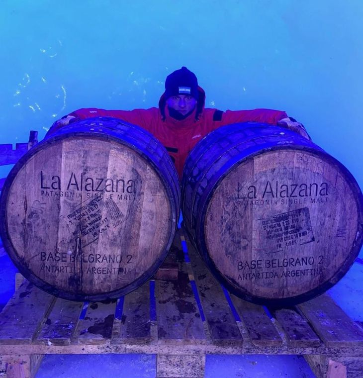 The barrels of the alazana in Antarctica. The barrels of the alazana in Antarctica.