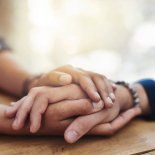 Los países que aparecen en los primeros puestos son aquellos donde la gente suele estar presente para los demás con gestos de amabilidad, empatía y apoyo en el día a día, expresó Ryan Riley, vicepresidente de Marketing para EMEA y APAC en Remitly. Los países que aparecen en los primeros puestos son aquellos donde la gente suele estar presente para los demás con gestos de amabilidad, empatía y apoyo en el día a día, expresó Ryan Riley, vicepresidente de Marketing para EMEA y APAC en Remitly.