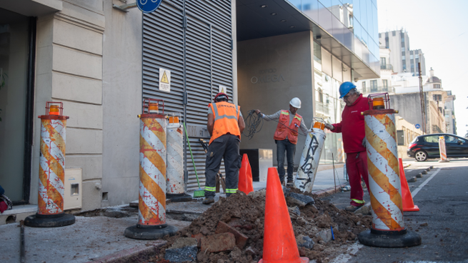 Las estaciones del túnel en Montevideo estarían ubicadas cada 500 metros y contarían con escaleras mecánicas y ascensores.