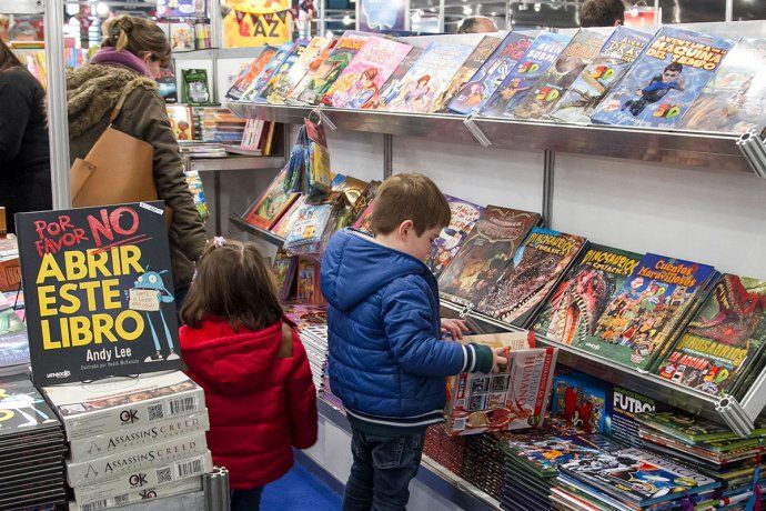 Las Ferias del Libro contin&uacute;an motorizando las ventas del sector.