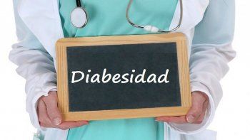 Aceptar a la obesidad como una enfermedad crónica y no como un comportamiento, es el paso fundamental para el tratamiento para evitar la diabesidad.