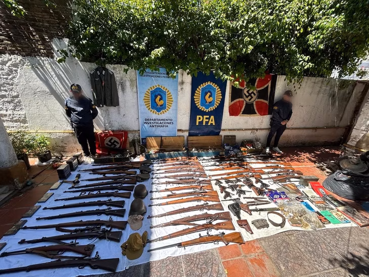 The items seized from the detainee's house in Bernal. The items seized from the detainee's house in Bernal.