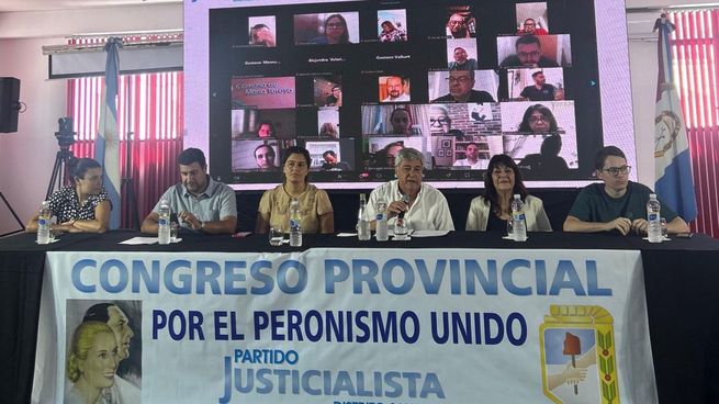 El Congreso del PJ de Santa Fe derivó un escándalo.