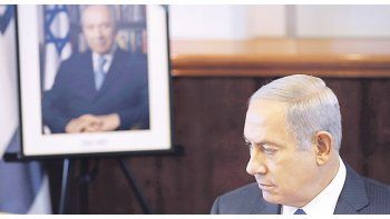ámbito.com | Homenaje. Se lo brindó a Shimón Peres el premier Netanyahu, viejo rival.