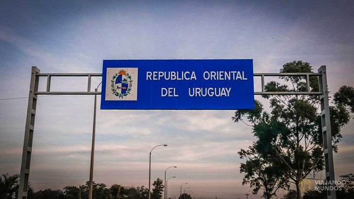 The greatest impact of the Argentine economic situation is felt in the departments of the Uruguayan coast. The greatest impact of the Argentine economic situation is felt in the departments of the Uruguayan coast.