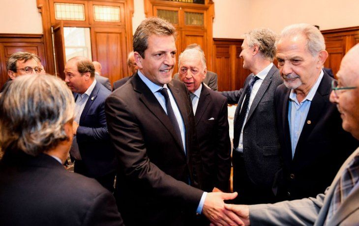 ámbito.com | Sergio Massa con la UIA 