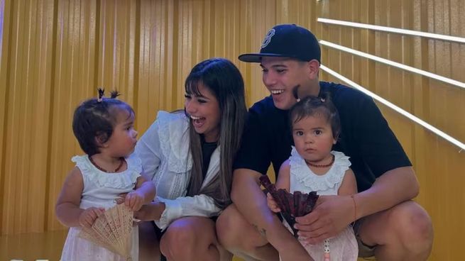 Familia reunida nuevamente: Thiago Medina recibió el alta tras su grave accidente en moto.