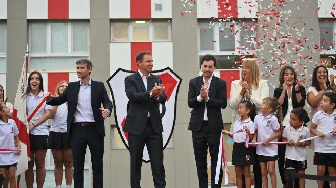 River inauguró el nuevo edificio del Colegio River, con la presencia de Jorge Brito