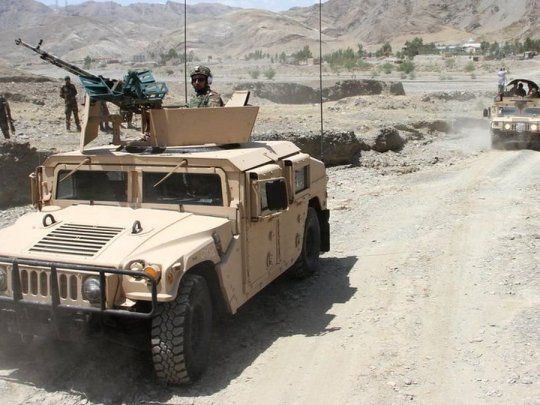 EEUU retiró sus tropas de Afganistán, pero continúa prestando apoyo logístico a las fuerzas locales. 