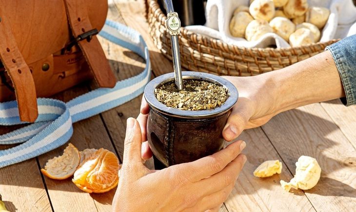 Al programa podrán acceder los fraccionadores, molineros-fraccionadores y elaboradores de derivados de yerba mate inscriptos en el registro del INYM que acrediten capacidad exportadora. Al programa podrán acceder los fraccionadores, molineros-fraccionadores y elaboradores de derivados de yerba mate inscriptos en el registro del INYM que acrediten capacidad exportadora.