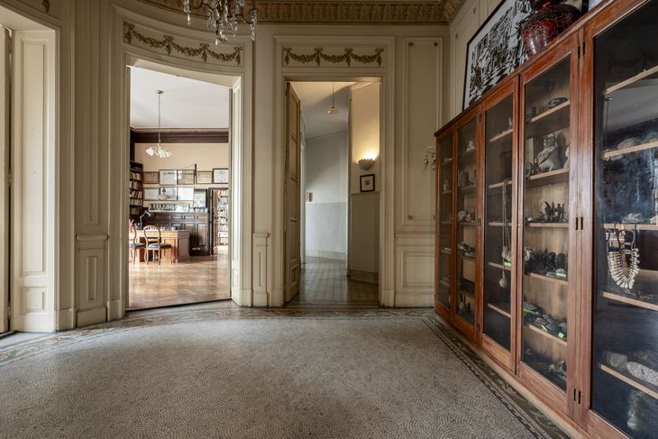 El departamento es de amplia circulación El departamento es de amplia circulación