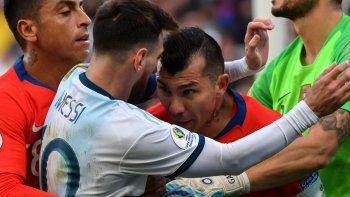 para medel, argentina fue bastante perjudicada por los arbitros