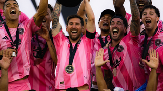 messi, el hombre record: cuantos titulos gano y cual es su nueva marca messi, el hombre record: cuantos titulos gano y cual es su nueva marca