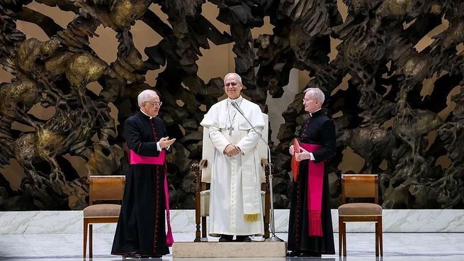 El Papa se ofreció como mediador para la paz.