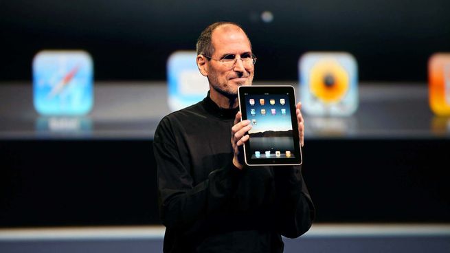 Desde su lanzamiento, incorporó nuevas líneas, pantallas avanzadas y procesadores de nivel computadora.