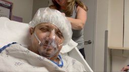 actor jeremy renner's dramatic request after the accident that almost killed him actor jeremy renner's dramatic request after the accident that almost killed him