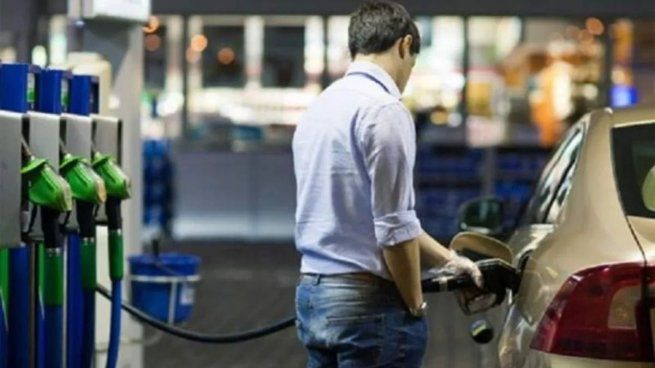 Luego de la aprobación del autodespacho de combustible, el debate gira en torno a que pasará con los puestos de trabajo de los playeros.