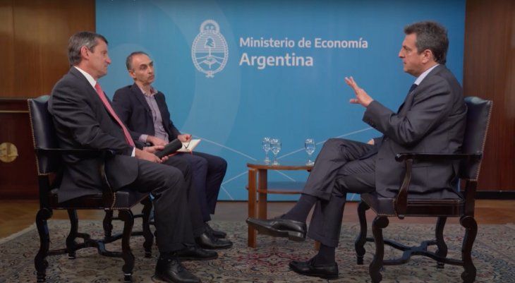 El ministro de Economía, Sergio Massa, participó de manera virtual del Coloquio IDEA.