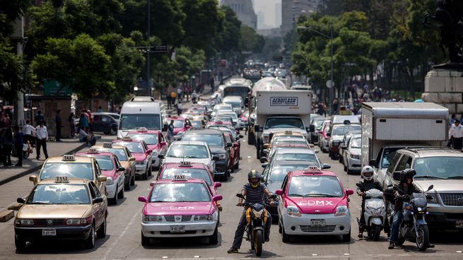 Un lunes con caos de tránsito en CDMX por megamarcha.