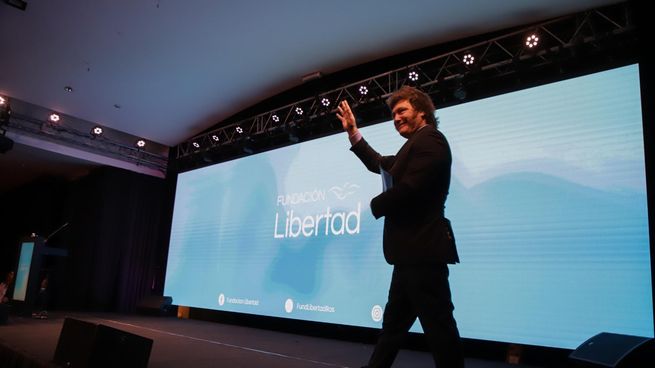 Javier Milei se burló de la dirigencia politica y realizó excéntricos pedidios. 