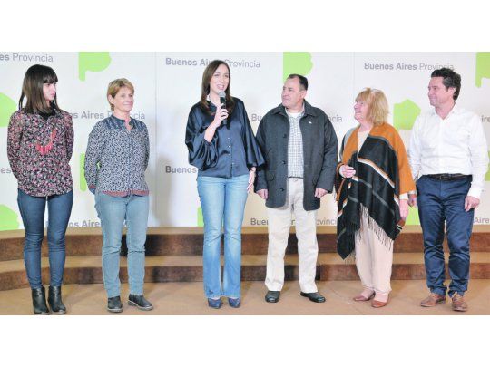 Estudios. La gobernadora anunció la incorporación de más de cien mil adultos a la primaria y secundaria.