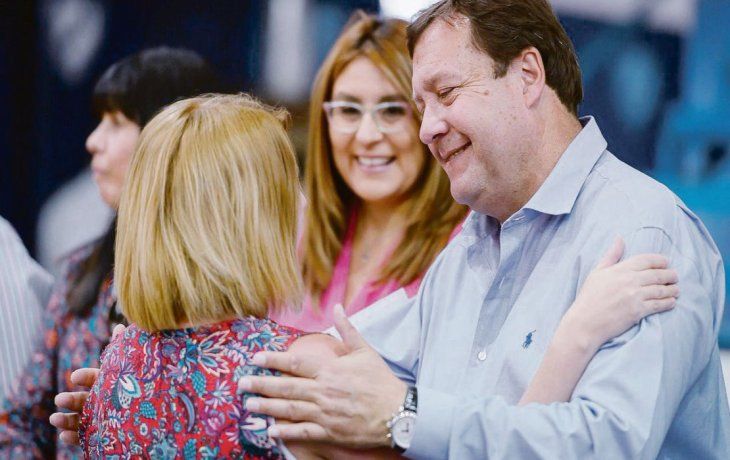 argumentos. El actual mandatario asumió el cargo 2011 tras la muerte de Carlos Soria, y luego fue electo en 2015. Pelea porque se le acepte presentarse por un nuevo período.